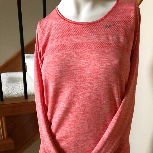 Nike Dri-Fit Long Sleeve Scoop Neck Athletic Activewear Top Orange Heather Sz S - Picture 2 of 4